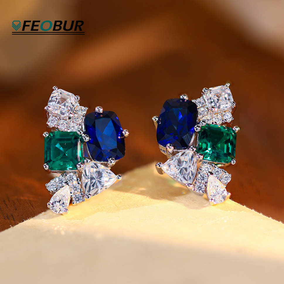 Cluster Stud Ear - Серьги с лабораторными сапфирами и изумрудами