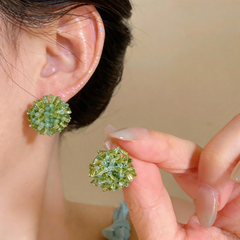 Cluster Stud Ear - Свежие серьги-гвоздики ручной работы с цветочными