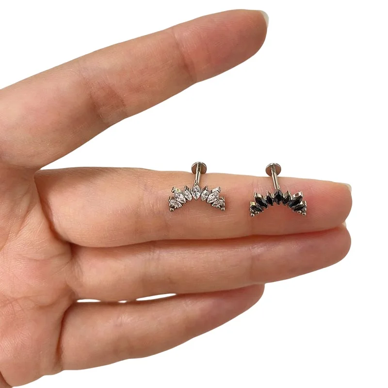 ASTM F136 Титановый PIERC 7 CZ – обзор и цена Cluster Stud Ear