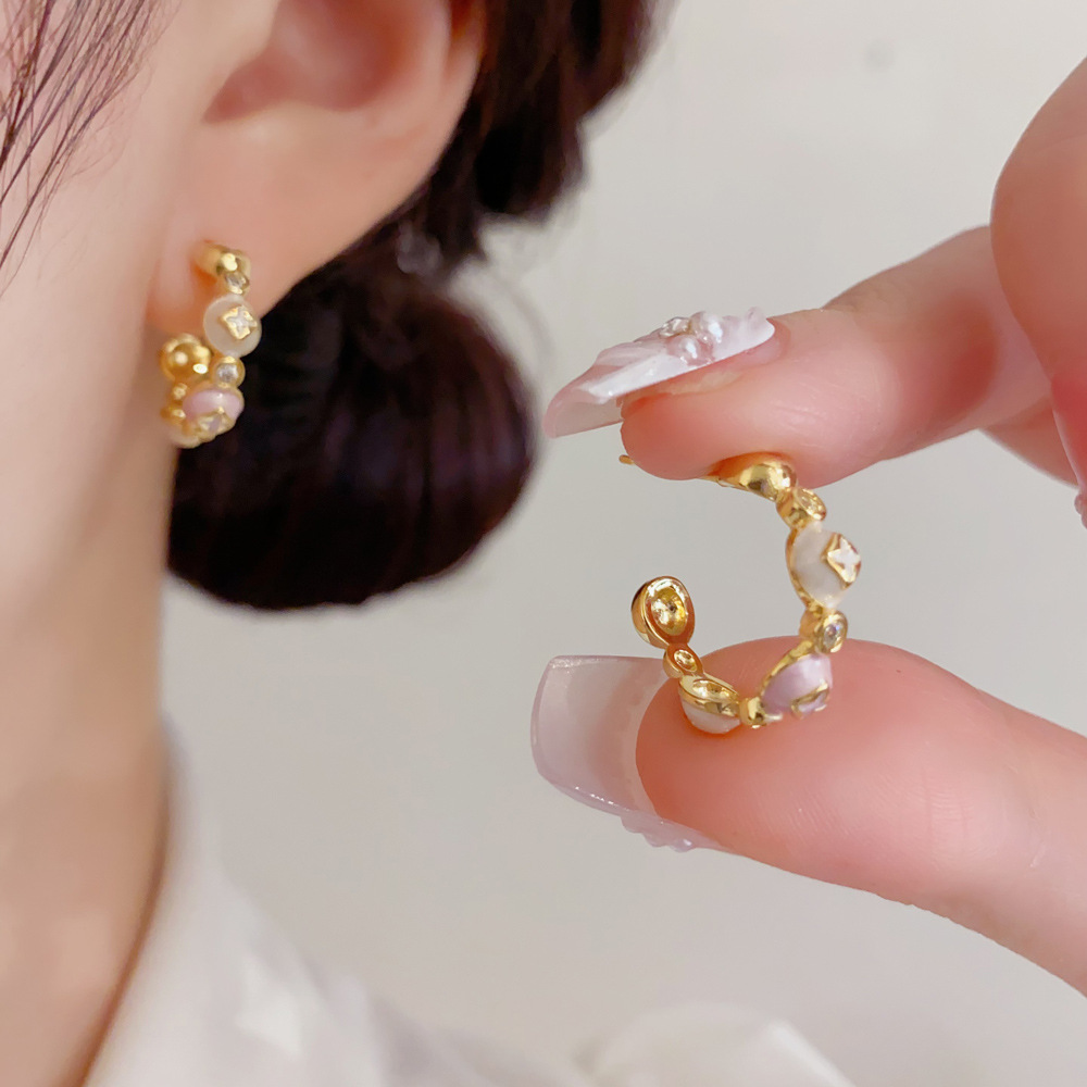 Эмалированные серьги-полукольц – обзор и цена Cluster Stud Ear