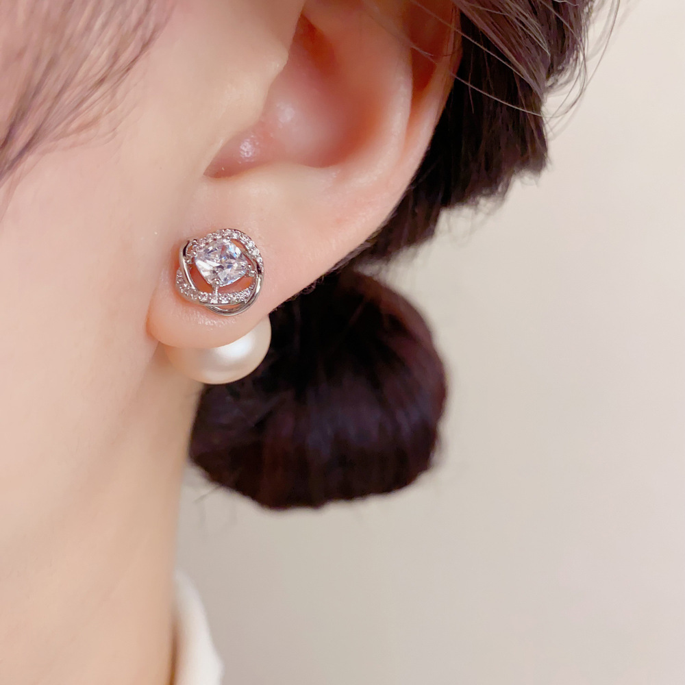 Изящные серьги-гвоздики с виты – обзор и цена Cluster Stud Ear